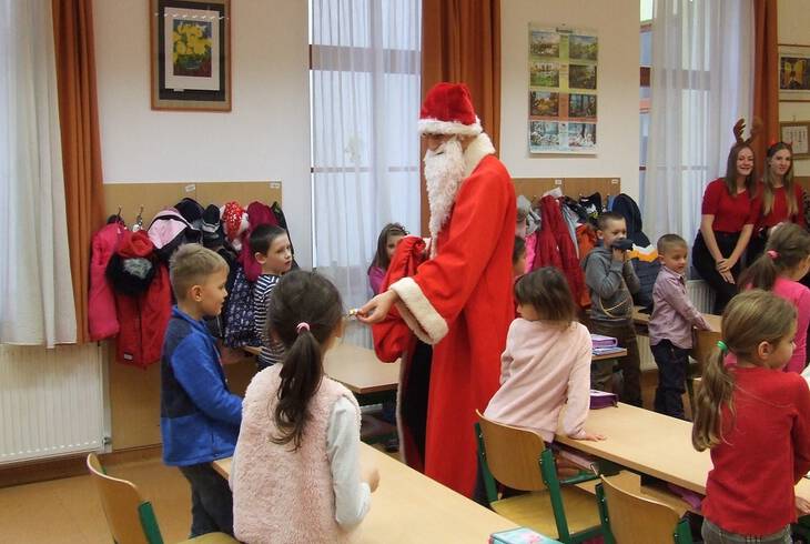 Megérkezett a Mikulás Megérkezett a Mikulás
